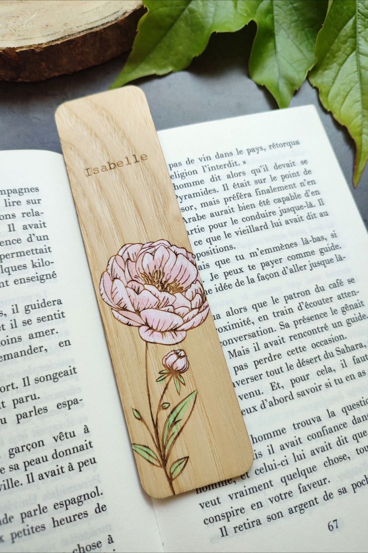 marque pages en bois – fleurs de tournesols pyrogravées marque pages en bois – fleurs de tournesols pyrogravées